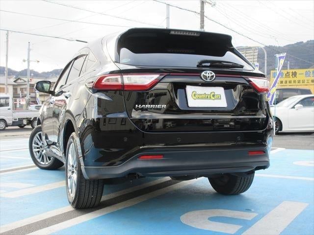 0fca404e3fa54e8f2bd99fb1cf69b252.jpg
