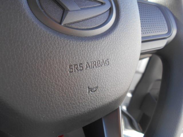 0700145A30250525W00210.jpg