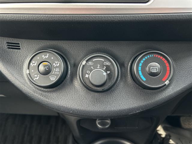 1101893A30251203W00305.jpg