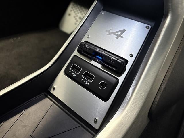 abb28e1d6632cdfe63921da5042e3342.jpg