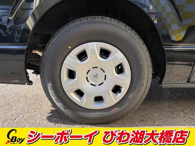 0705911A30251212W00115.jpg