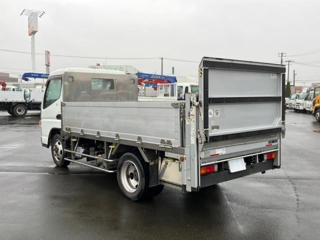 eaca1be5cffeeaa073534ce12d87beae.jpg