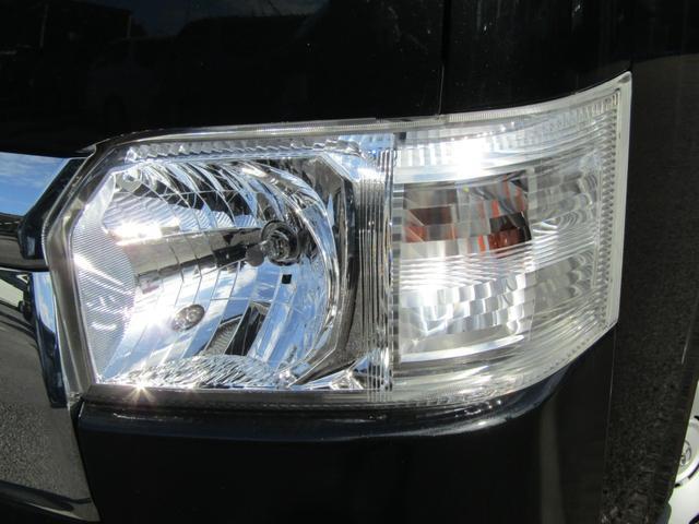 0505254A30251121W00115.jpg