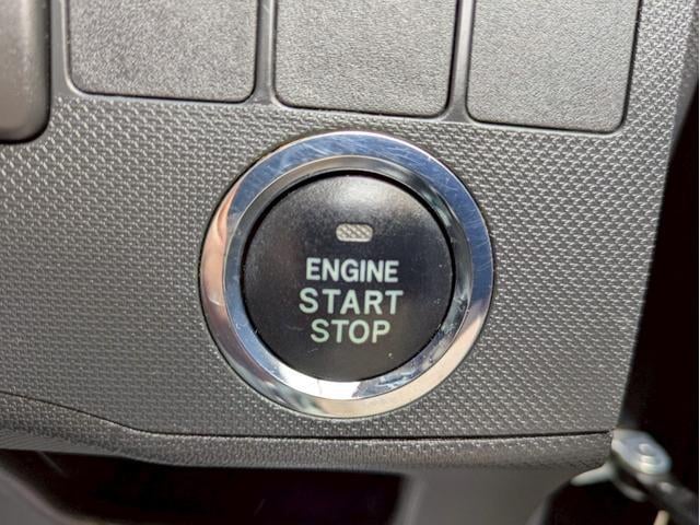 0900491A30250711W00102.jpg