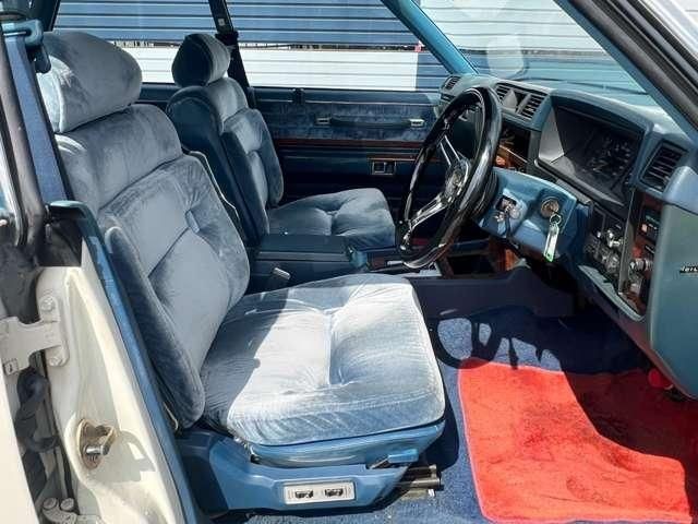 9949f4f9e69f41db929f8a226c74d926.jpg