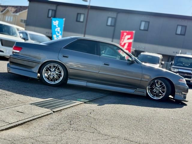 0404230A30251220W00215.jpg