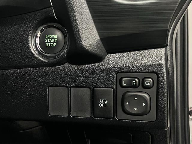 0500075A30251004W00118.jpg
