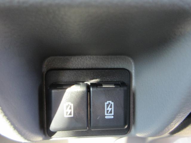 0504235A30250411W00204.jpg