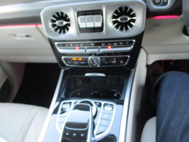 22008438_carP_l_11.jpg