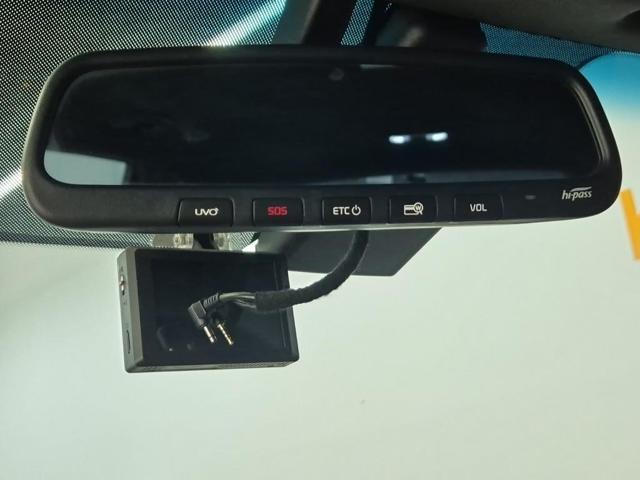 5111500607R16.jpg