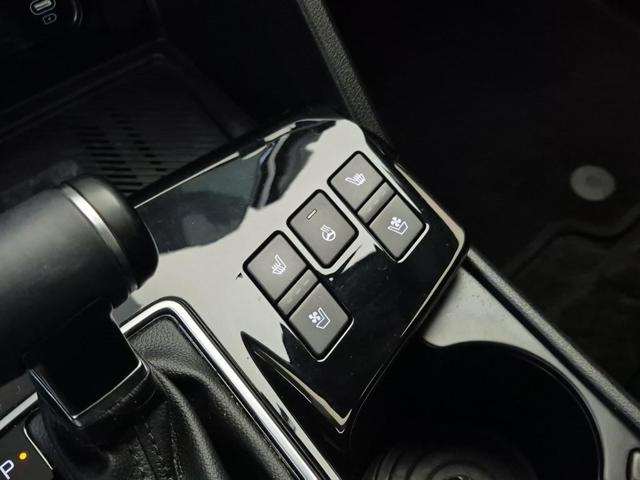 5111500777R17.jpg