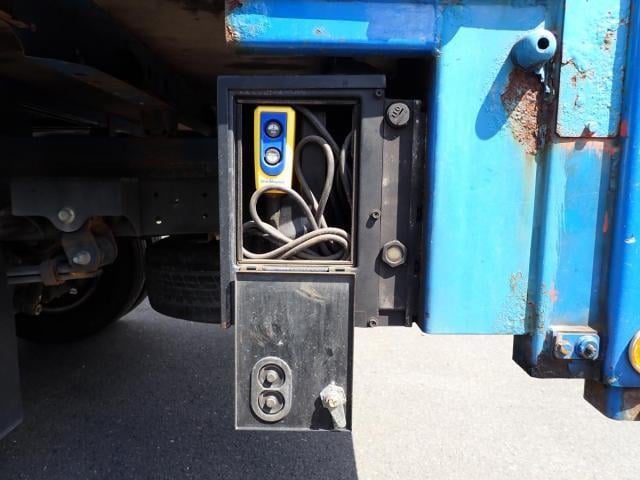 63a809db0b876f581e2171abbc9dd603.jpg