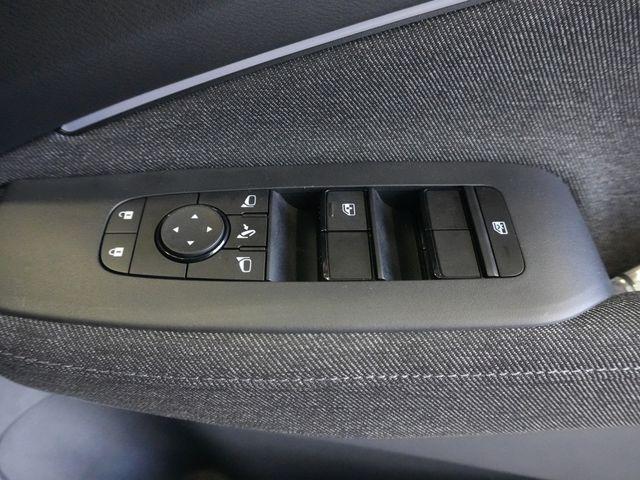 c3303e4fdce50ec32084a375ff15abb2.jpg