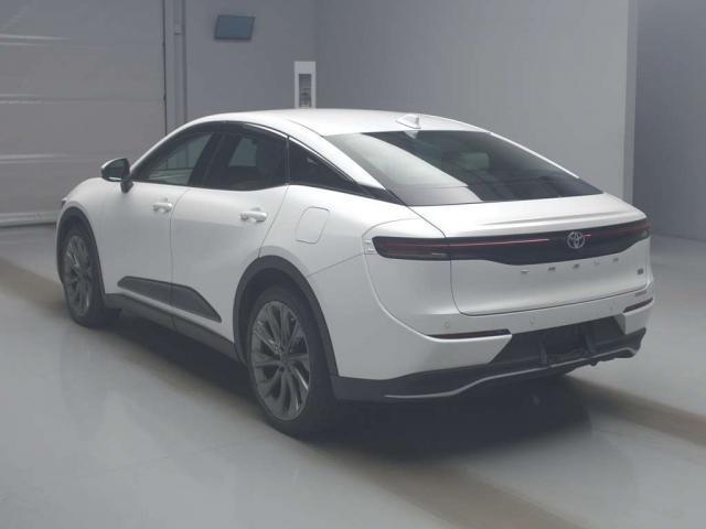 21588331_carP_l_2.jpg