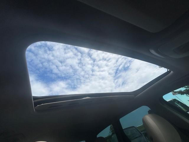 0541846A30250930W00115.jpg