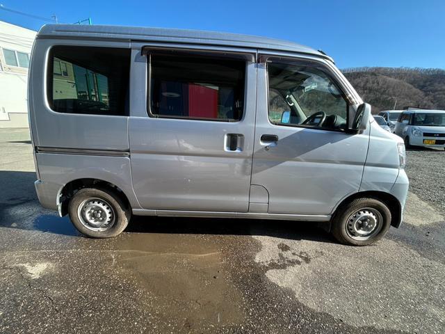 0301945A30260328W00104.jpg