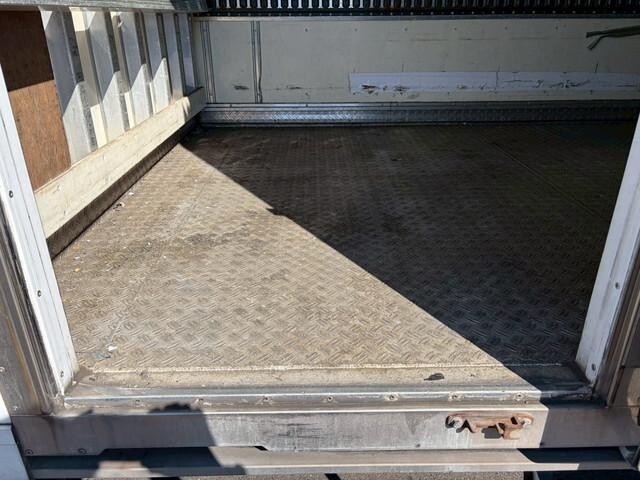 89894_23.jpg