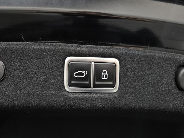 edc0e32edc643f8704a7dc0b1de732f5.jpeg