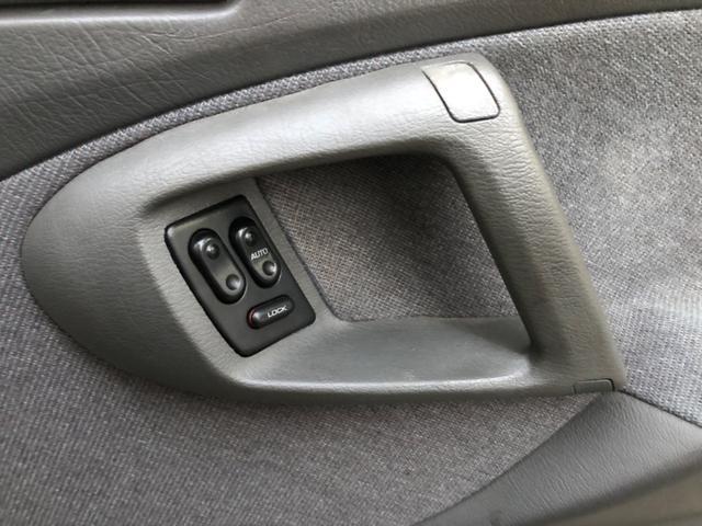 0700094A30211015W00219.jpg