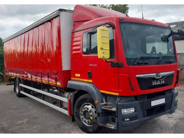 5ef8e2b4e1757a9cc177743fc12dc3da.jpeg