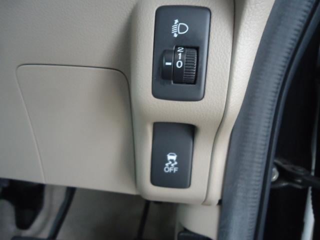 1200297A30251025W00113.jpg
