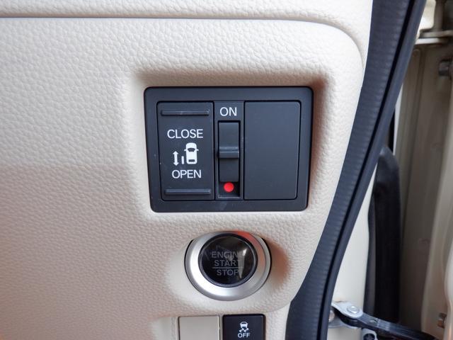 0900616A30250703W00115.jpg