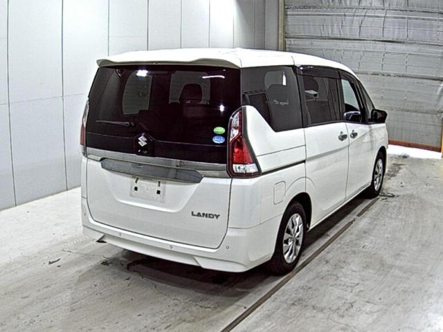 f05cede572afa8bb2e9b220c6c9ddc70.jpg