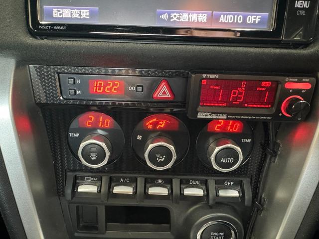 9570709A30260325W00113.jpg