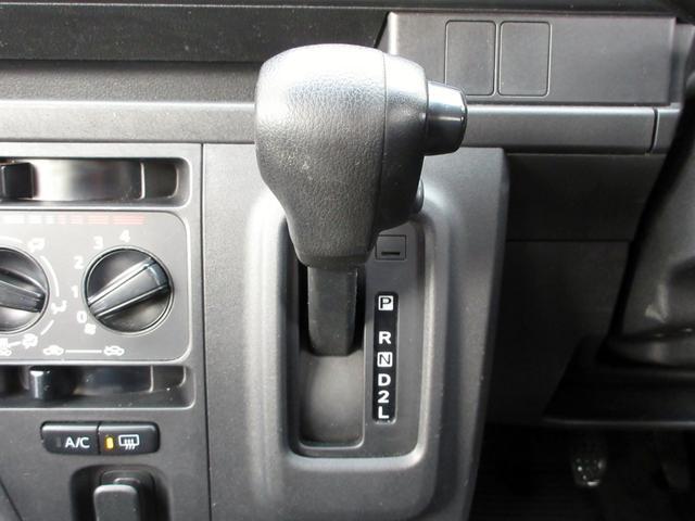 0503263A30260212W00818.jpg