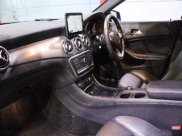 22204546_carP_l_17.jpg