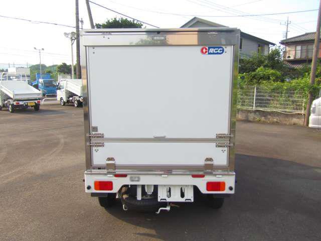 cbfe634705dac042f9a5096f3f200ad5.jpg
