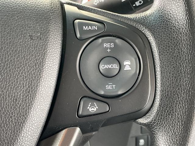 0404241A30260319W00113.jpg