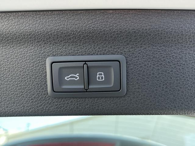 6ceb2a280f2a67ff52e3b8a52c4577f2.jpg