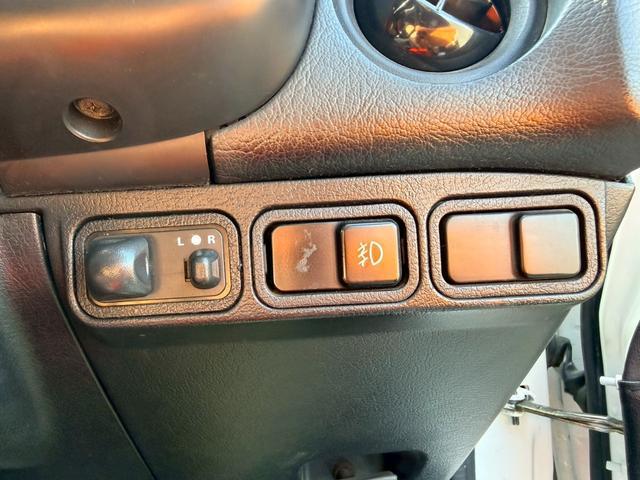 0541528A30260403W01019.jpg