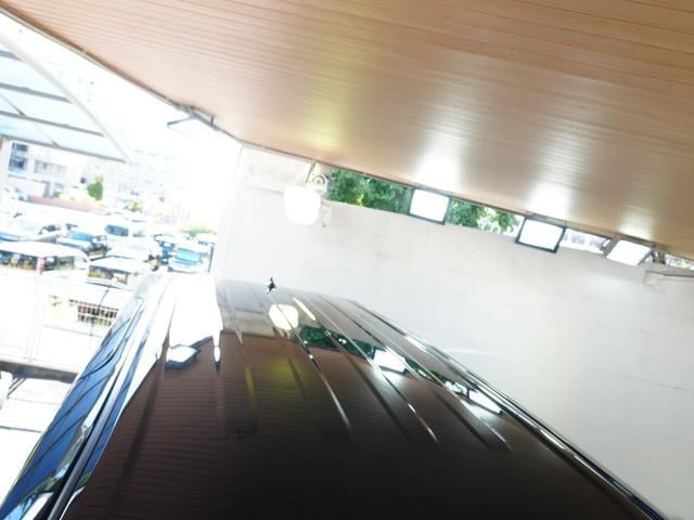 0561237A30250725W00112.jpg