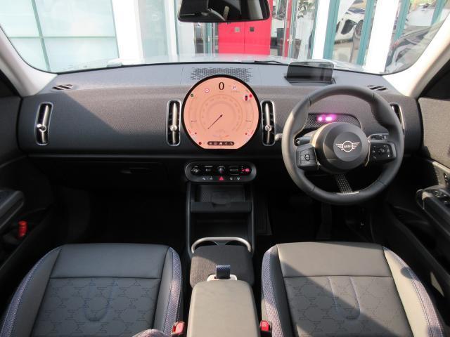 21708891_carP_l_2.jpg
