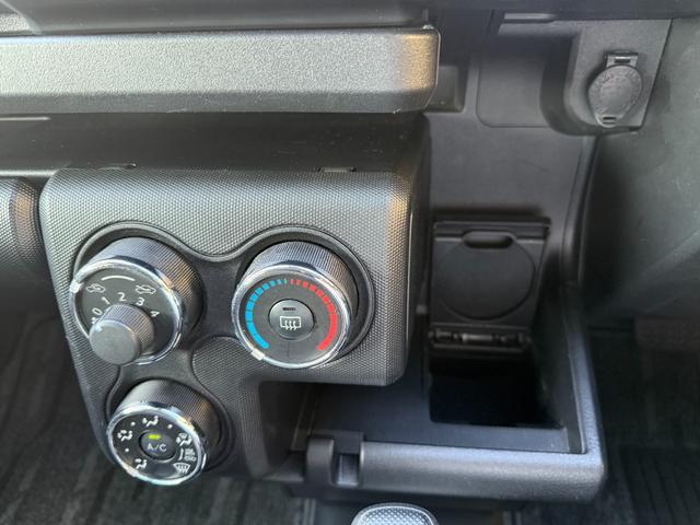 0708655A30250829W00119.jpg