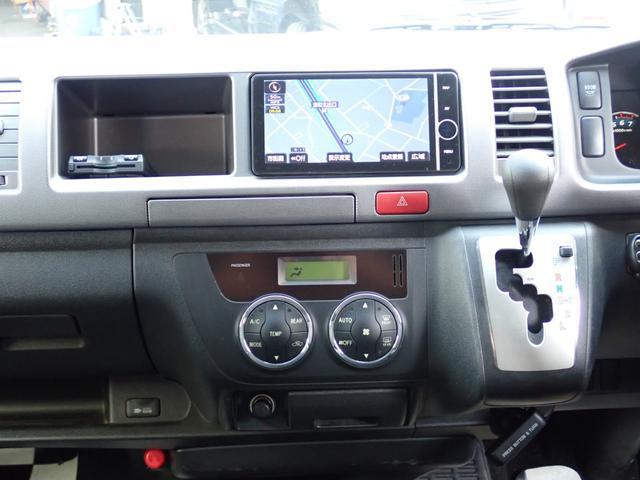 0540376A30260301W00117.jpg
