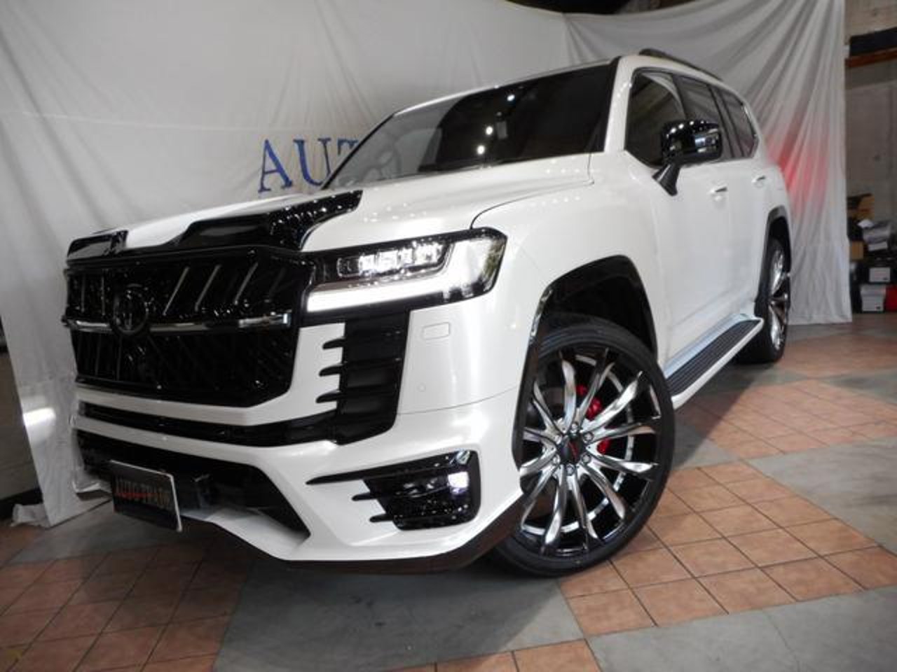 2023 Toyota Land Cruiser, photo 1 of 1