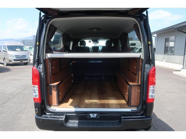 0804397A30260401W00105.jpg