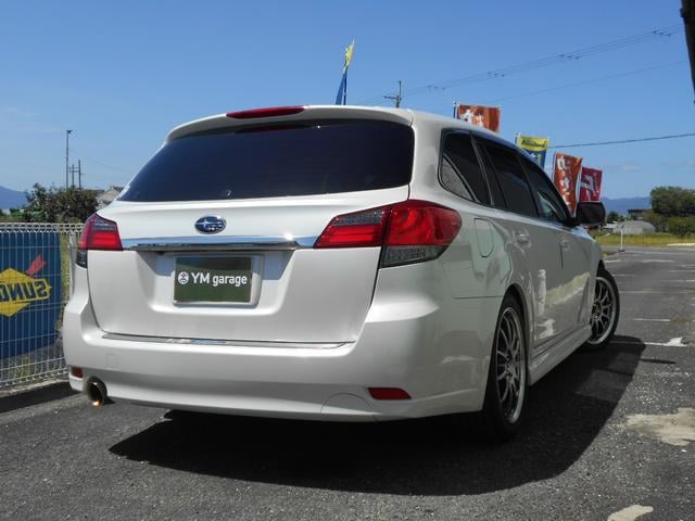 0708656A30250906W00102.jpg
