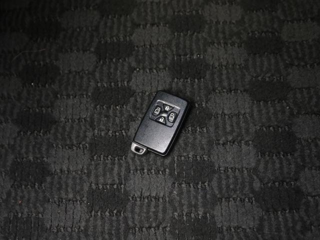 0509625A30260211W00719.jpg