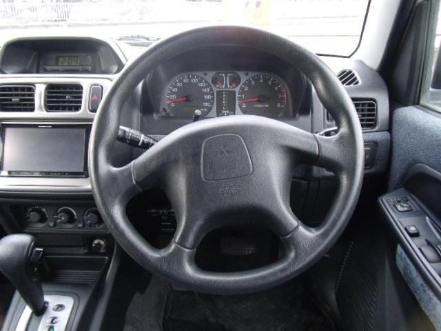 0504216A30260327W01114.jpg