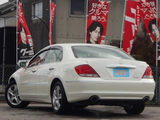 21184573_carP_l_3.jpg