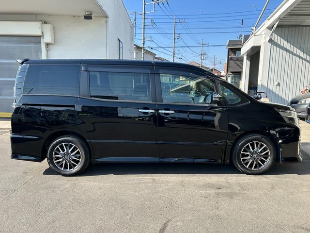 0504129A30260220W00113.jpg