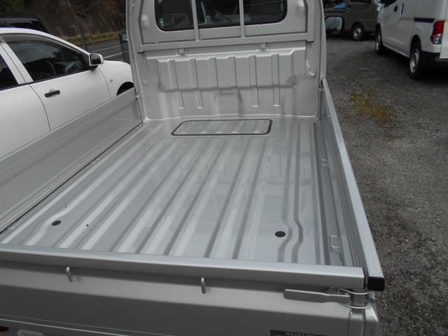 1120030A30260224W00211.jpg