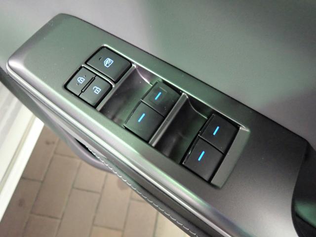 0230024A30260301W00118.jpg