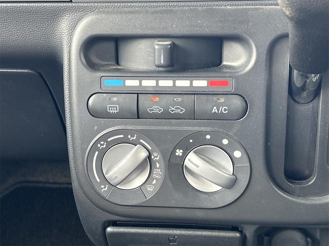 0401095A30250220W00205.jpg
