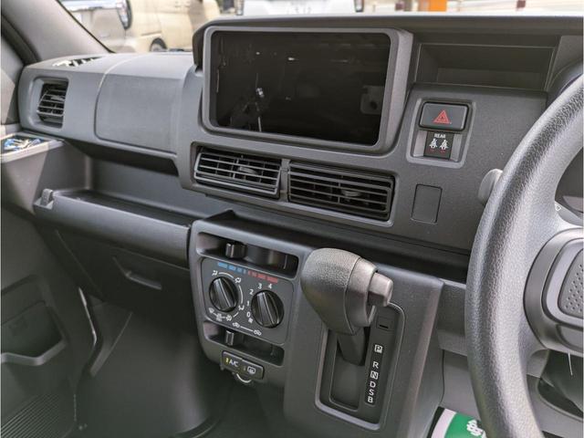 0127224A30260223W00414.jpg