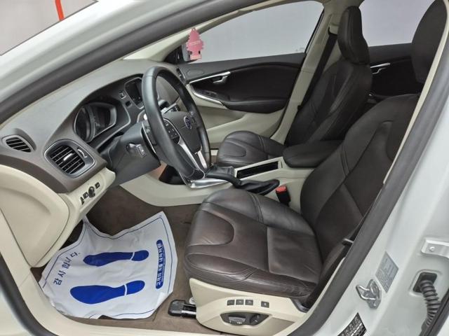 6011002820R11.jpg